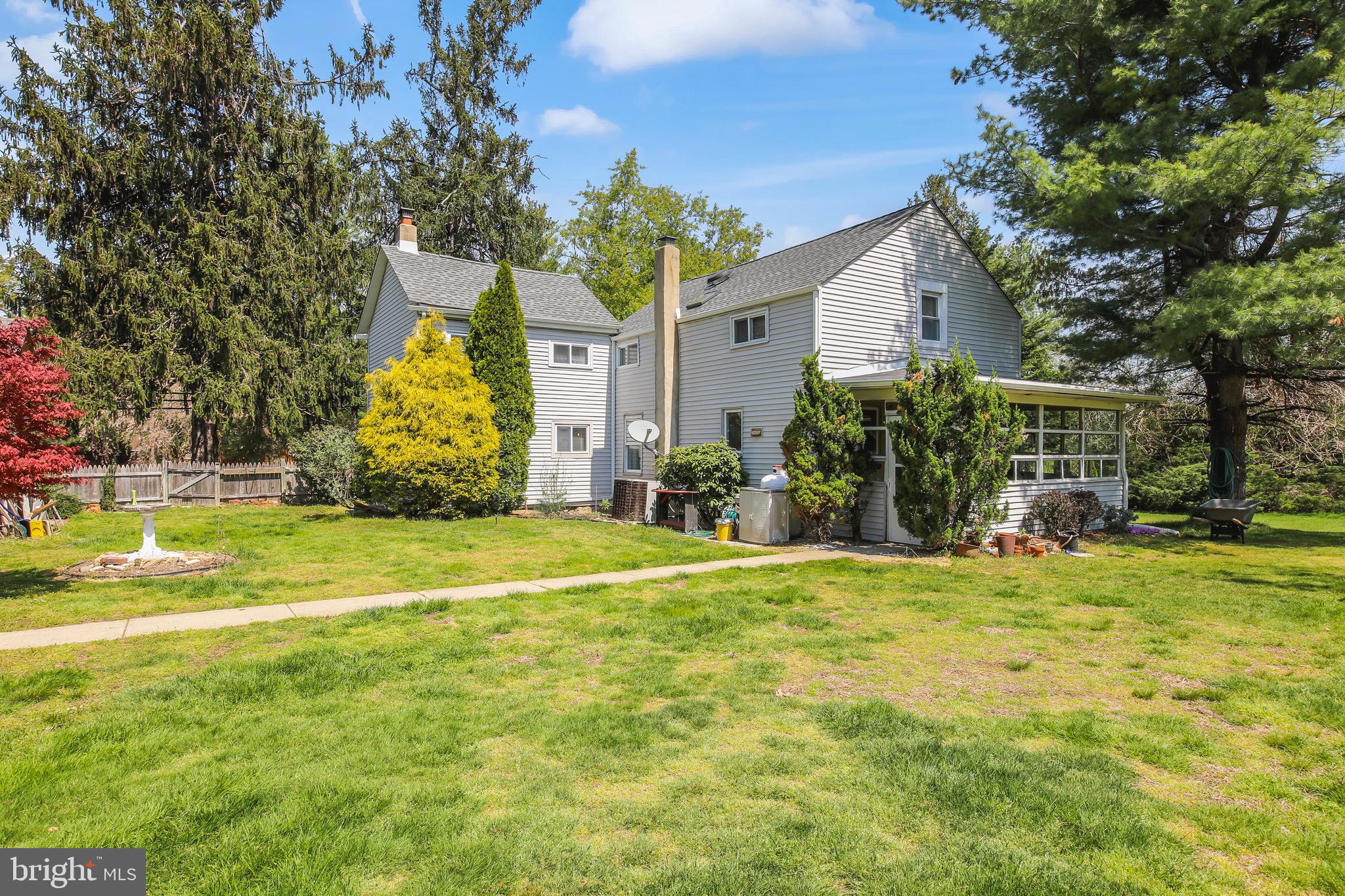 82 Tindall Road Robbinsville, NJ 08691 - Photo 1 of 27