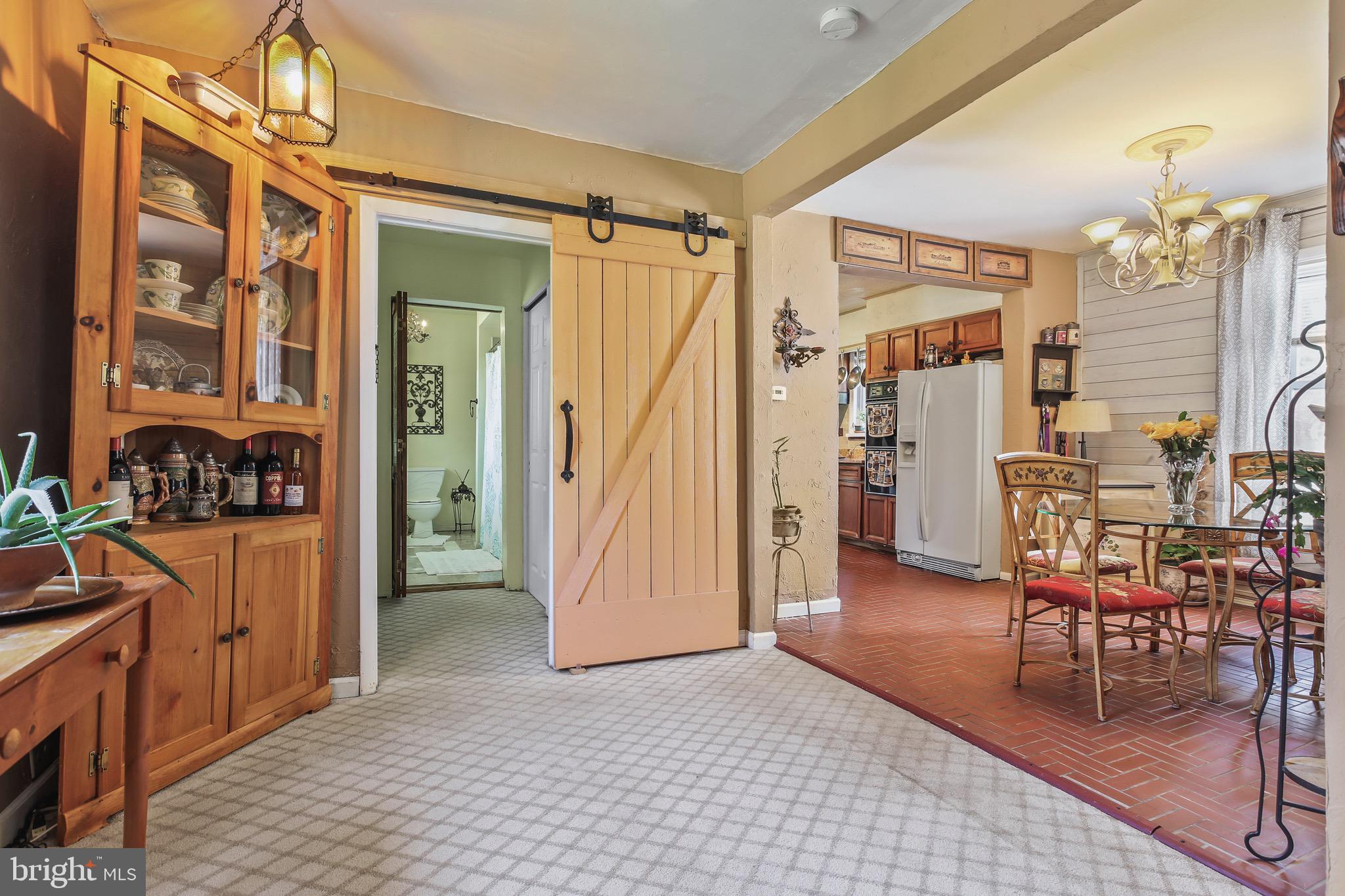 82 Tindall Road Robbinsville, NJ 08691 - Photo 4 of 27