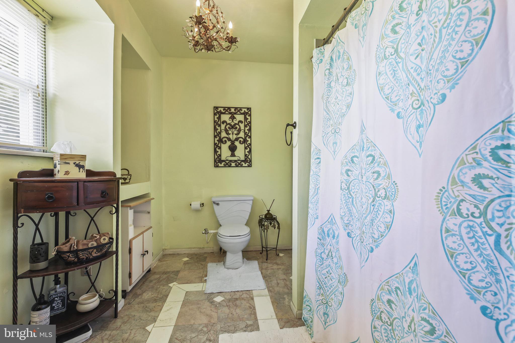82 Tindall Road Robbinsville, NJ 08691 - Photo 9 of 27