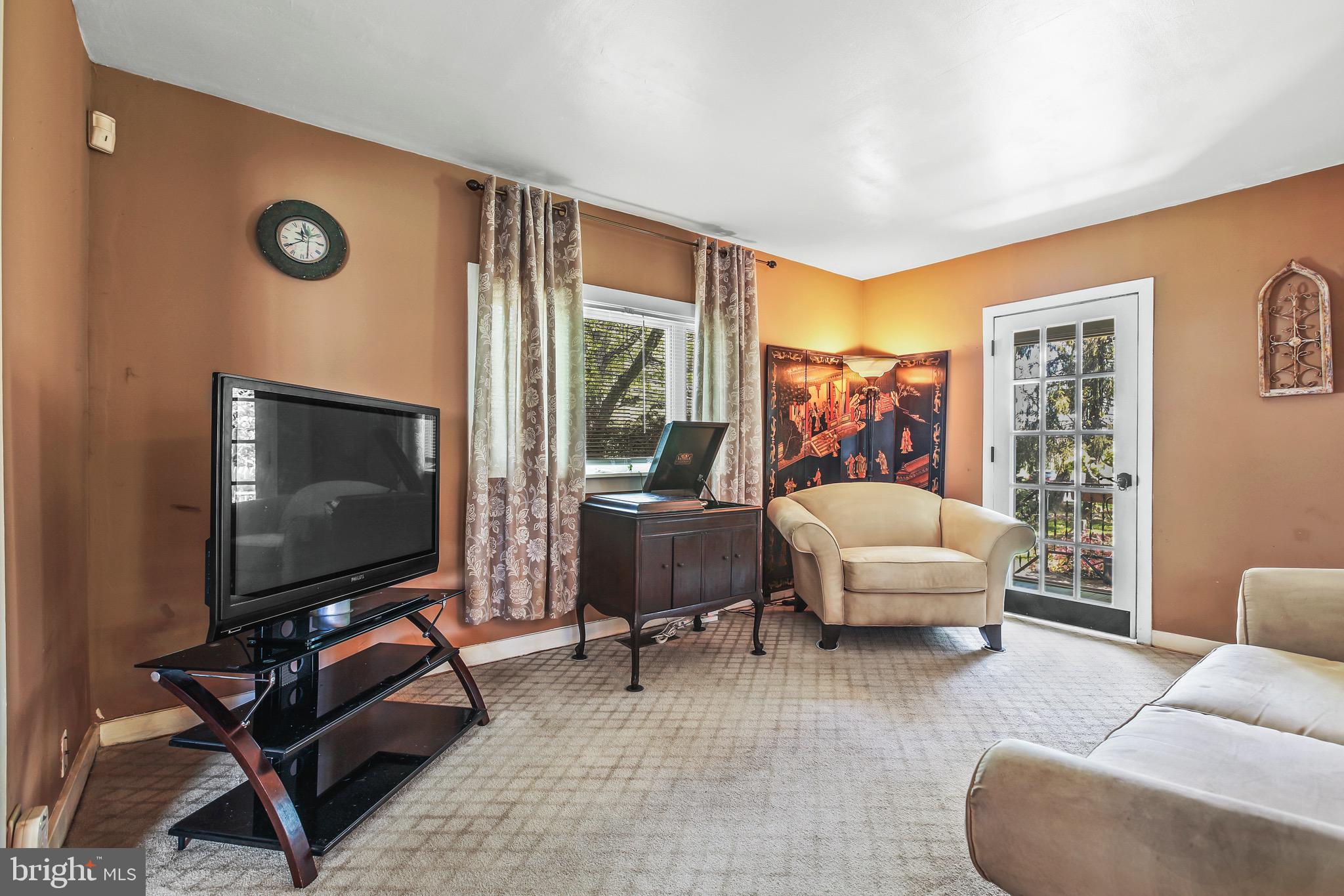 82 Tindall Road Robbinsville, NJ 08691 - Photo 10 of 27