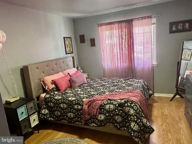 $1,700 | 40 Stoney Point Court, Germantown, MD 20876