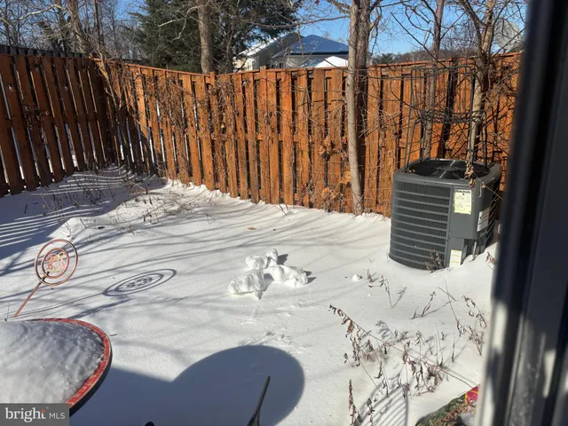 $1,700 | 40 Stoney Point Court, Germantown, MD 20876