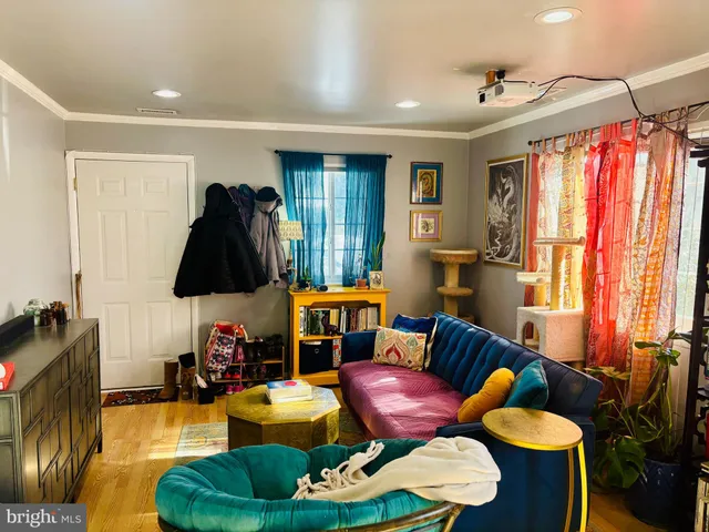 $1,700 | 40 Stoney Point Court, Germantown, MD 20876