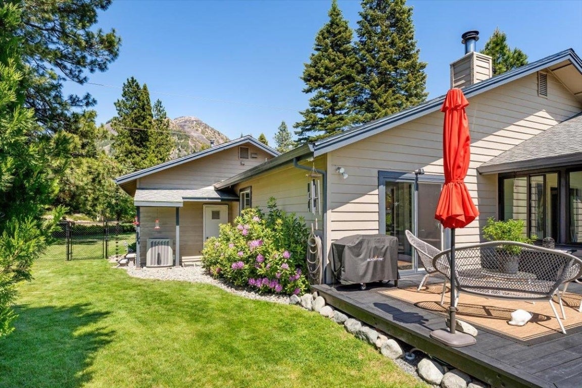 4477 North Old Stage Road Mount Shasta, CA 96067 - Photo 19 of 21 Gallery Image 19
