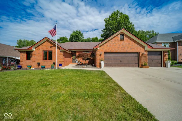 $639,000 | 10 Stratford Way, Danville, IN 46122