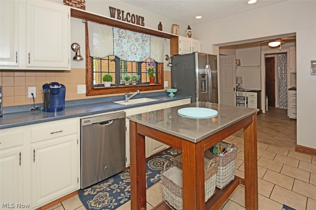 1040 Gulf Road Elyria, OH 44035 - Photo 17 of 35 Gallery Image 17