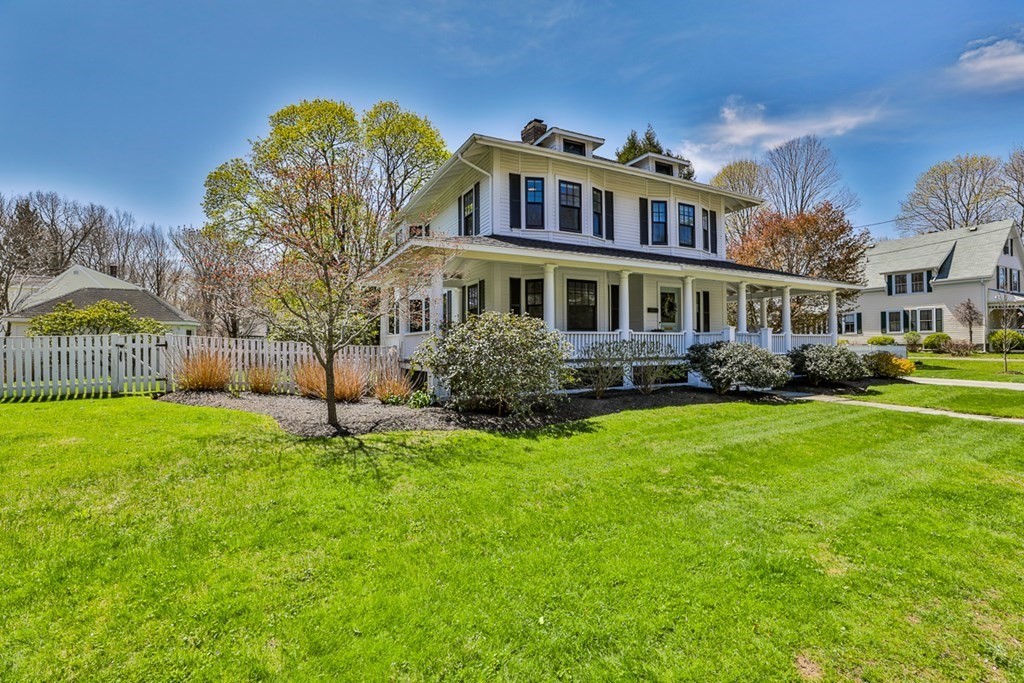 27 Walnut Road Hamilton, MA 01982 - Photo 2 of 42 a front view of a house with garden
