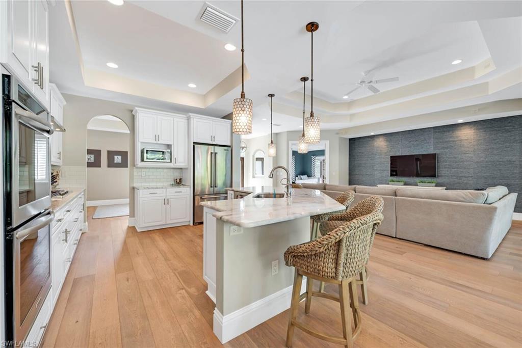 1515 Mandarin Road Naples, FL 34102 - Photo 3 of 15