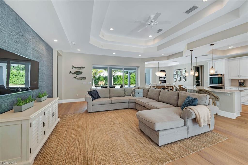 1515 Mandarin Road Naples, FL 34102 - Photo 4 of 15