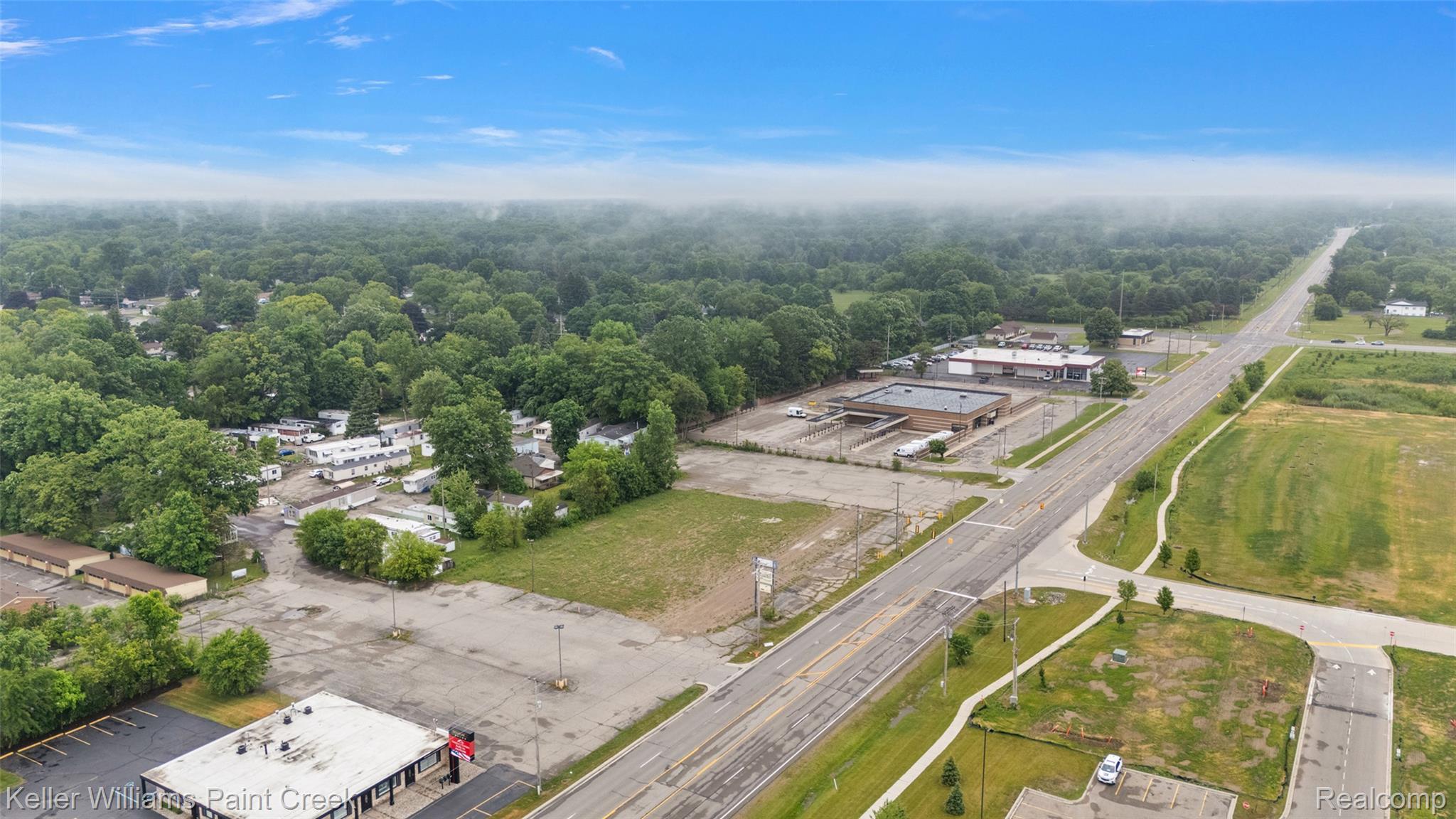 4403 Davison Road Burton, MI 48509 - Photo 27 of 27 27-4403 Davison Rd-27.jpg