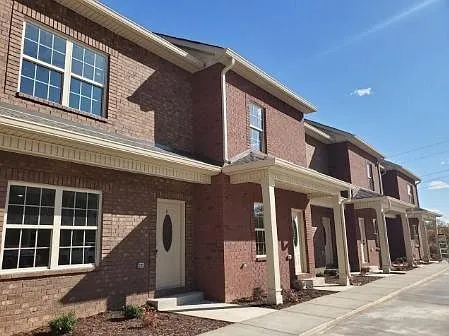 $995,000 | 550 Peachers Mill Road, Clarksville, TN 37042