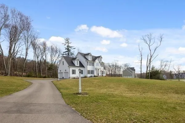 $1,149,000 | 29 Rawson Farm Road, Mendon, MA 01756