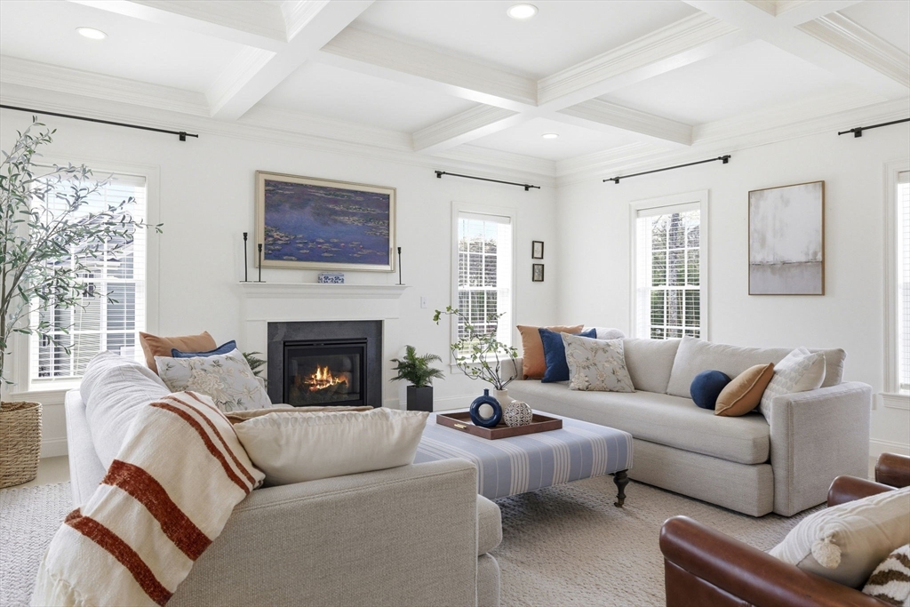 29 Rawson Farm Road Mendon, MA 01756 - Photo 5 of 42