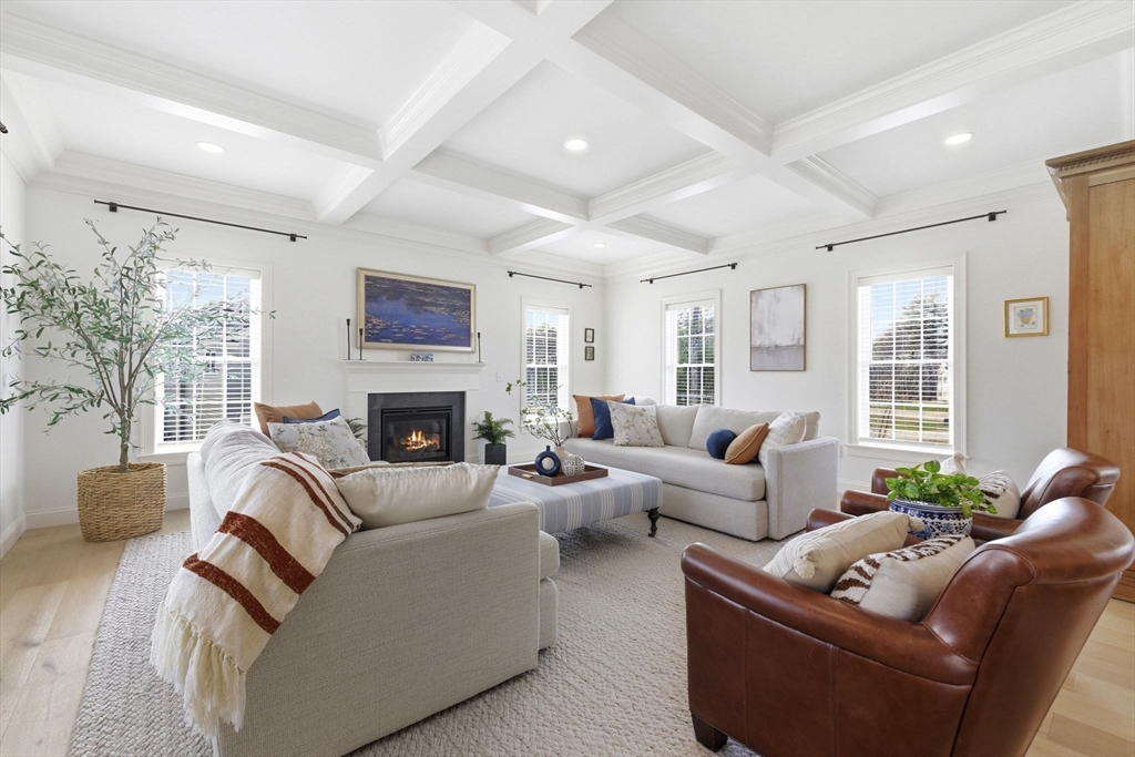 29 Rawson Farm Road Mendon, MA 01756 - Photo 6 of 42