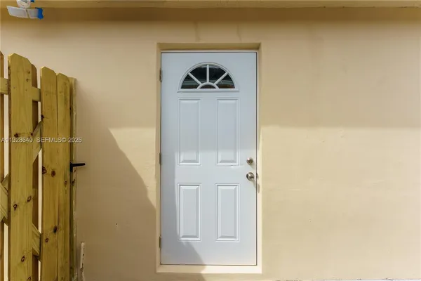 $1,800 | Hialeah, Hialeah, FL 33016