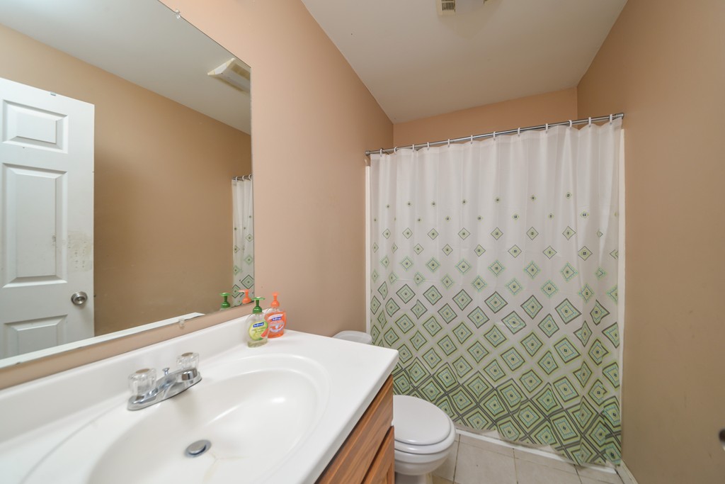 211-213 William Street Springfield, MA 01105 - Photo 8 of 11 Gallery Image 8