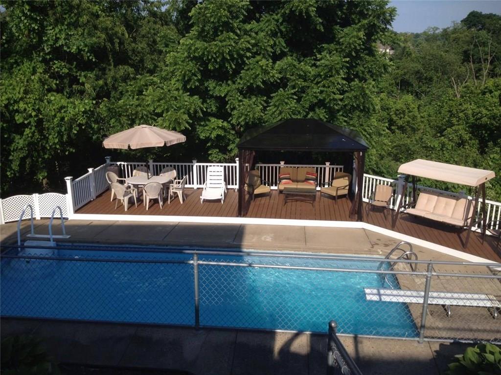 698 Lindsay Road Carnegie, PA 15106 - Photo 3 of 22 Gallery Image 3