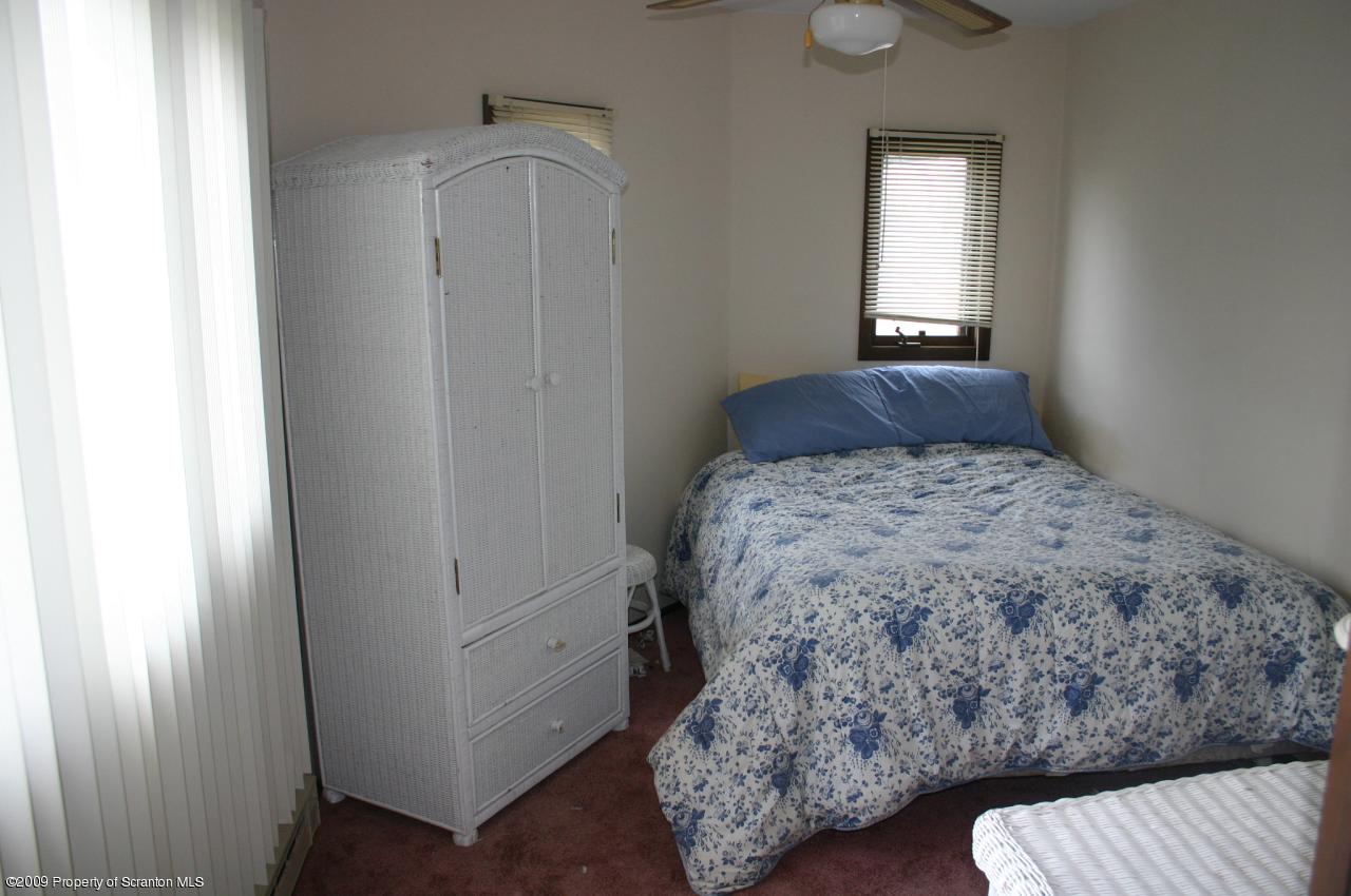 136 Bates Patch Road Carbondale, PA 18407 - Photo 11 of 13 Gallery Image 11