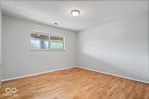 $112,000 | 5022 Allisonville Road, Unit E, Indianapolis, IN 46205