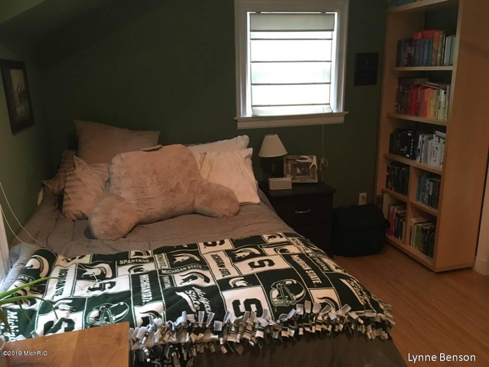 7614 Cascade Road Southeast Grand Rapids, MI 49546 - Photo 12 of 15 Bedroom 1 7614 Cascade Road Grand Rapids