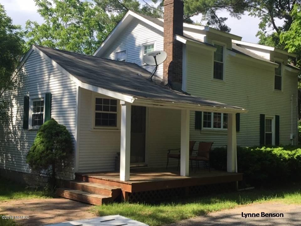 7614 Cascade Road Southeast Grand Rapids, MI 49546 - Photo 2 of 15 Side Door