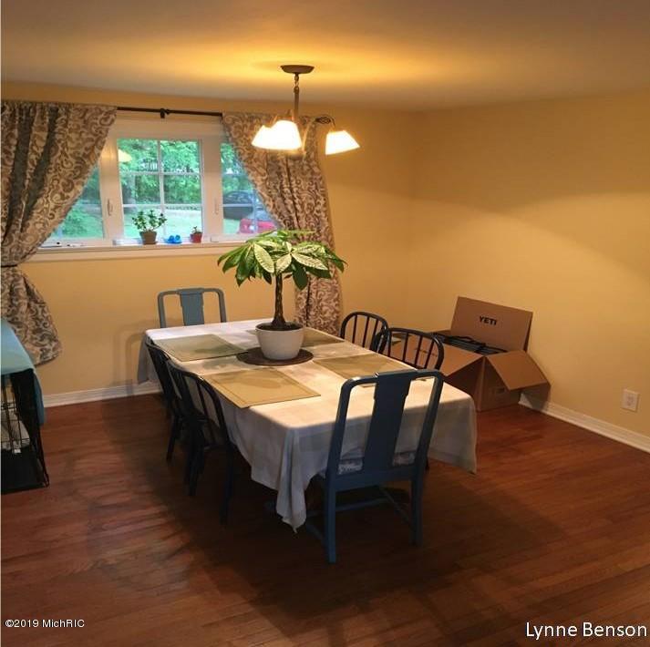 7614 Cascade Road Southeast Grand Rapids, MI 49546 - Photo 7 of 15 Dining Room 7614 Cascade Road Grand Rapi