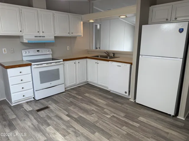 $210,000 | 10685 Jefferies Highway, Walterboro, SC 29488