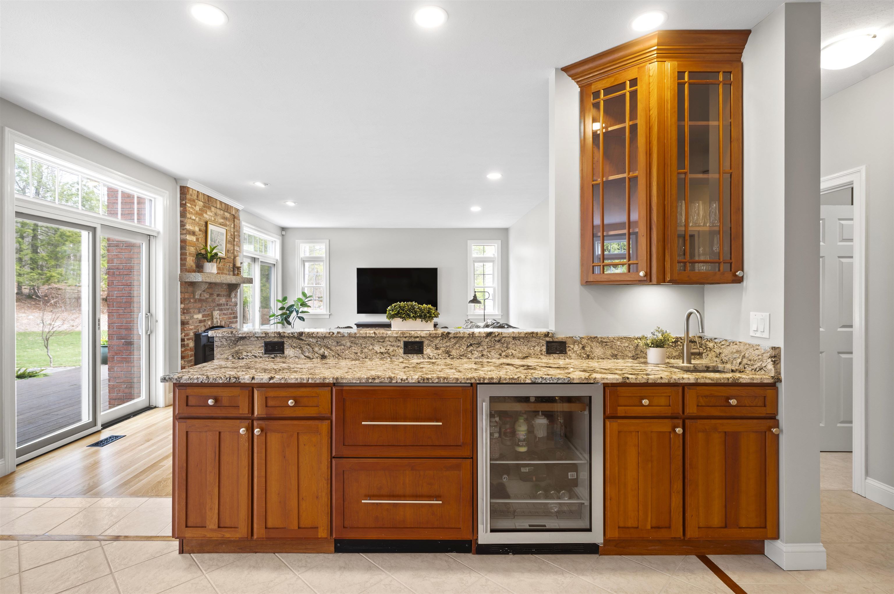 55 The Flume Amherst, NH 03031 - Photo 12 of 56