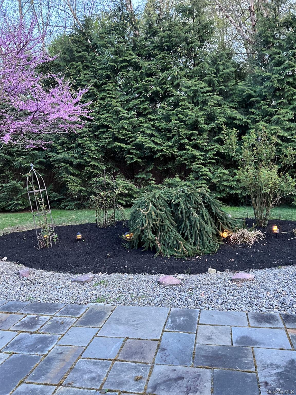 9 Roselawn Road Highland Mills, NY 10930 - Photo 40 of 46 View of patio and garden