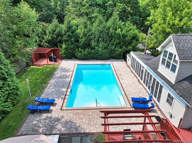 $914,000 | 9 Roselawn Road, Highland Mills, NY 10930