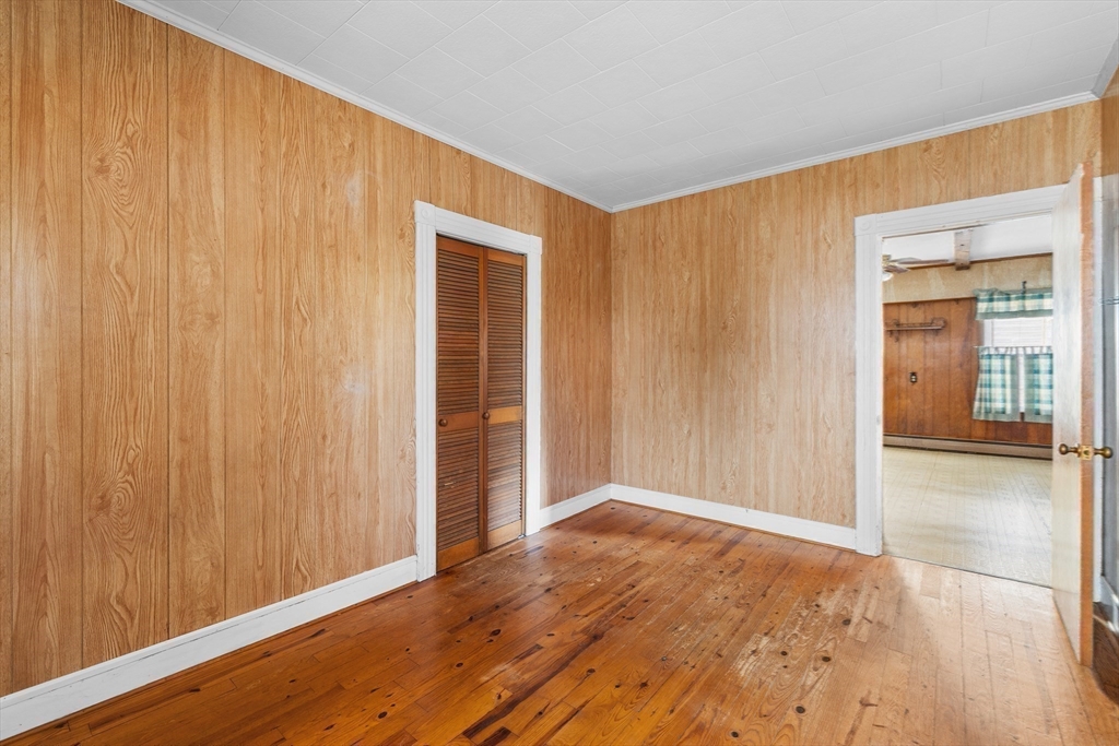 493 Coggeshall Street Fall River, MA 02721 - Photo 11 of 36