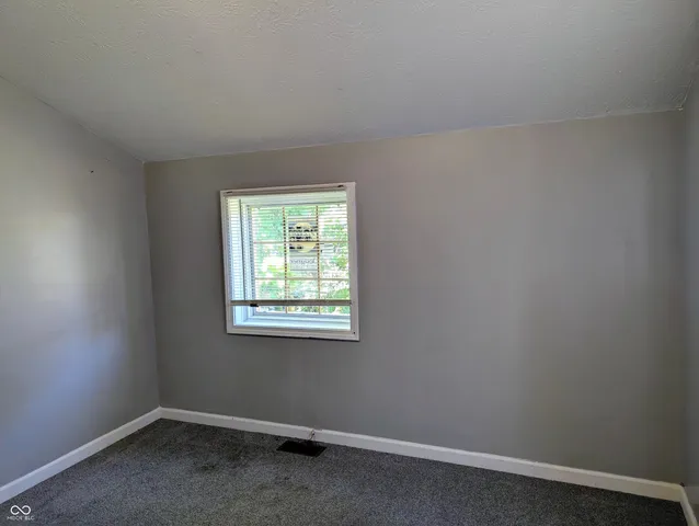 $199,990 | 1210 California Street, Columbus, IN 47201