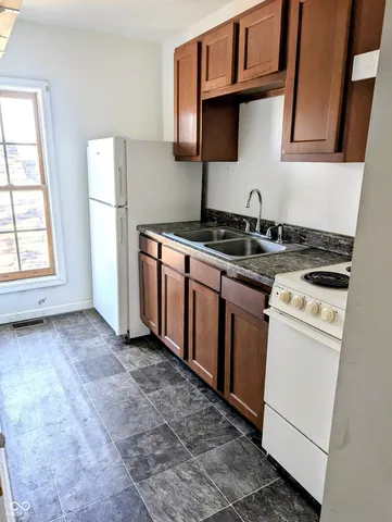 $199,990 | 1210 California Street, Columbus, IN 47201