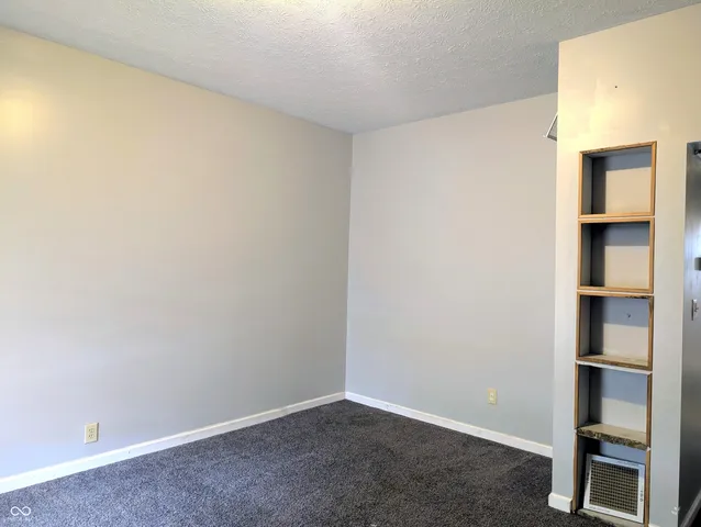 $199,990 | 1210 California Street, Columbus, IN 47201