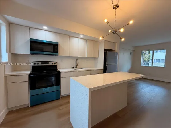 $2,400 | 1904 Southwest 17th Avenue, Unit 3, Miami, FL 33145