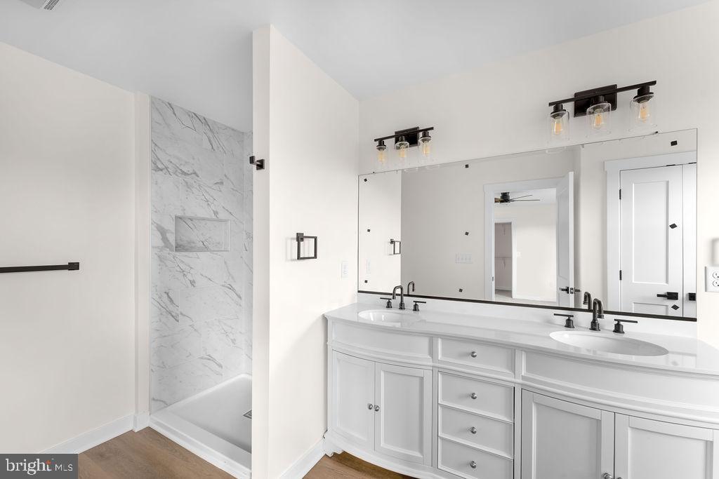 1086 Reynolds Road Cross Junction, VA 22625 - Photo 31 of 42 Primary Bathroom