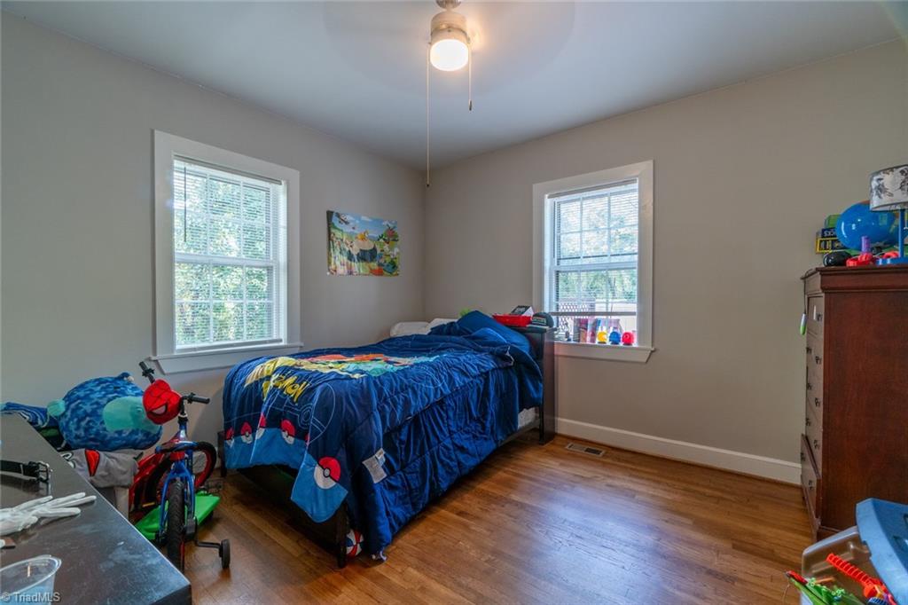 1615 Rankin Road Greensboro, NC 27405 - Photo 7 of 29