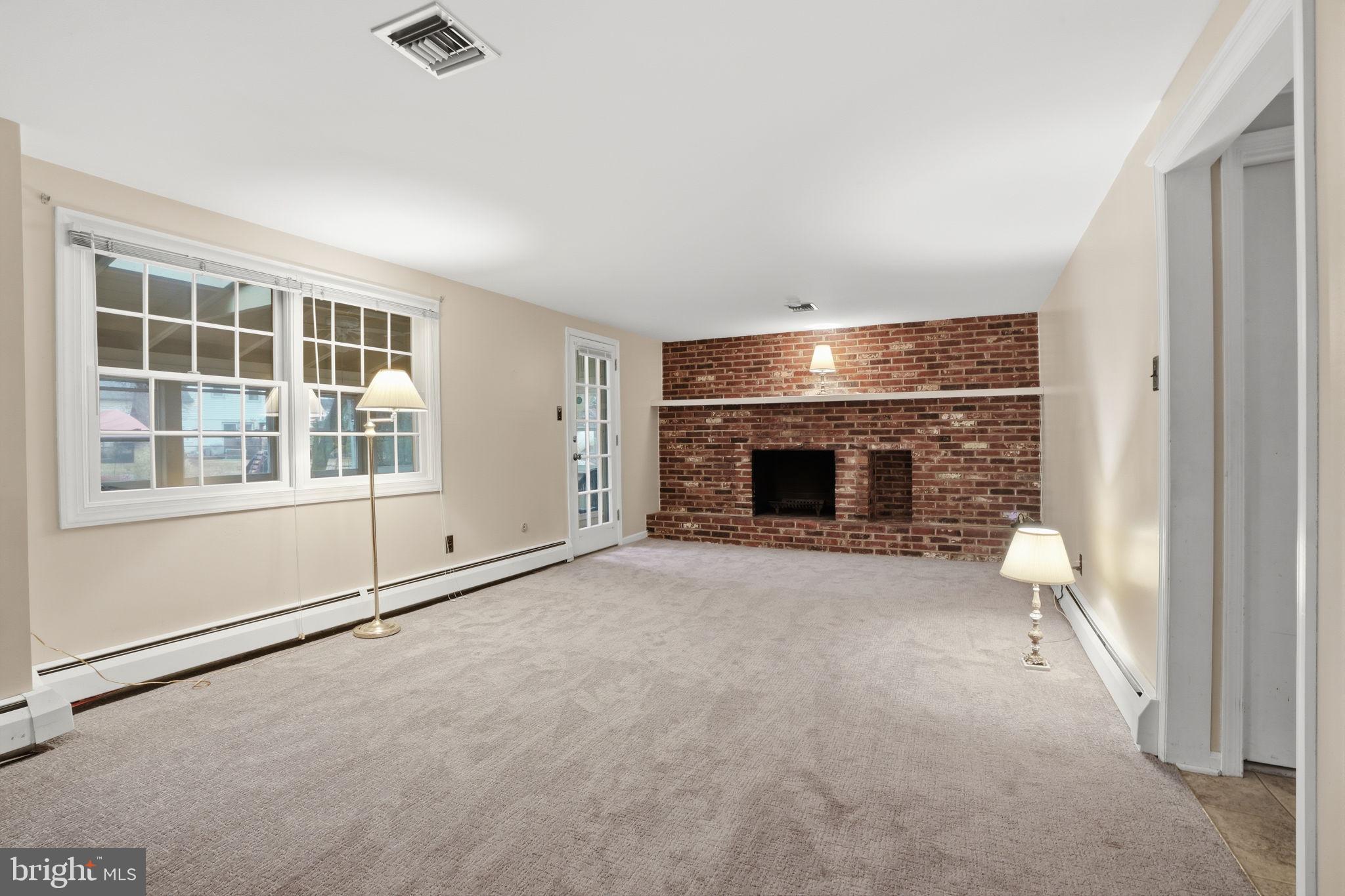 195 Gilbert Drive Morrisville, PA 19067 - Photo 8 of 40 Gallery Image 8