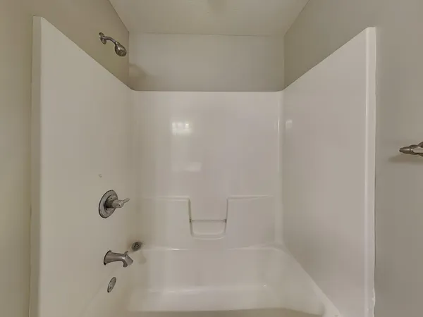 $3,239 | 1525 Independence Avenue North, Golden Valley, MN 55427