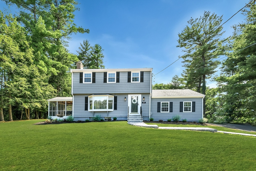 27 Marlyn Road Medfield, MA 02052 - Photo 1 of 28 Gallery Image 1
