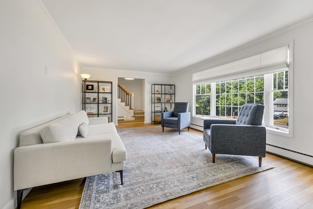 27 Marlyn Road Medfield, MA 02052 - Photo 4 of 28 Gallery Image 4