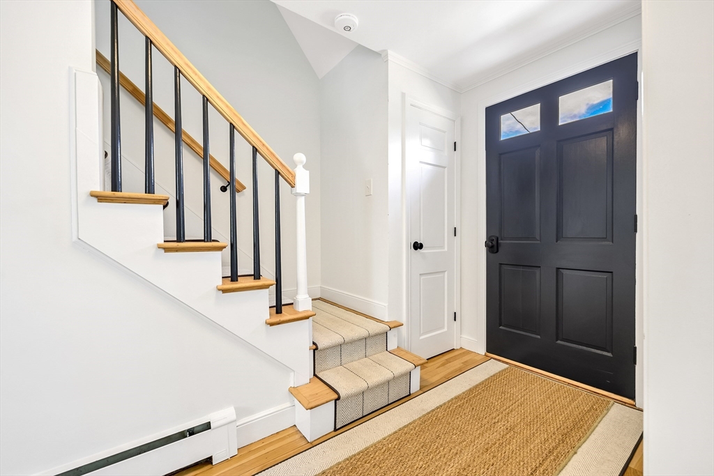 27 Marlyn Road Medfield, MA 02052 - Photo 6 of 28 Gallery Image 6