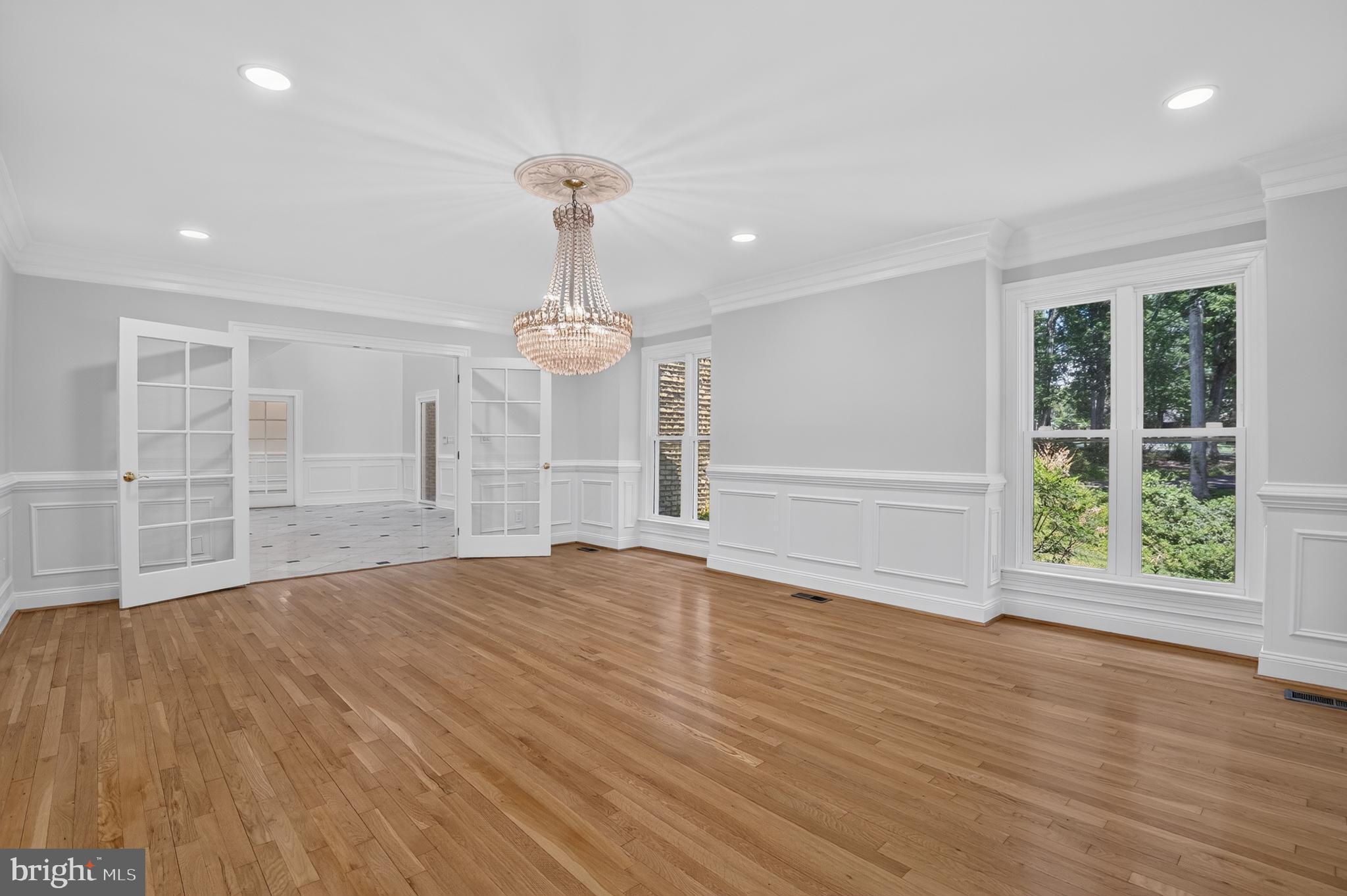 10100 Iron Gate Road Potomac, MD 20854 - Photo 10 of 91