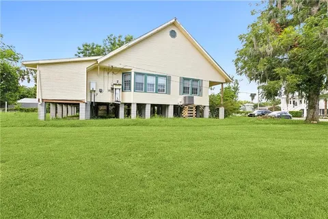 $449,000 | 406 Covington Street, Madisonville, LA 70447