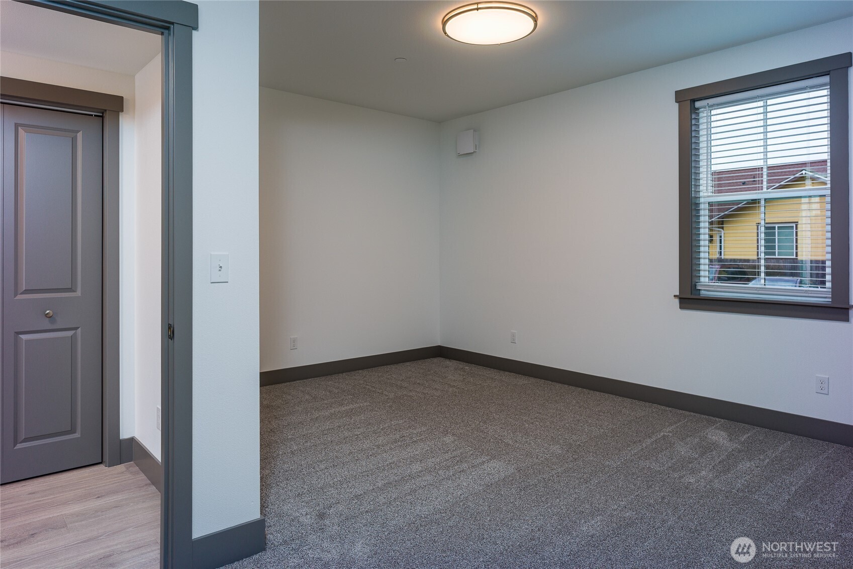 623 Morris Street, Unit E1 La Conner, WA 98257 - Photo 16 of 22