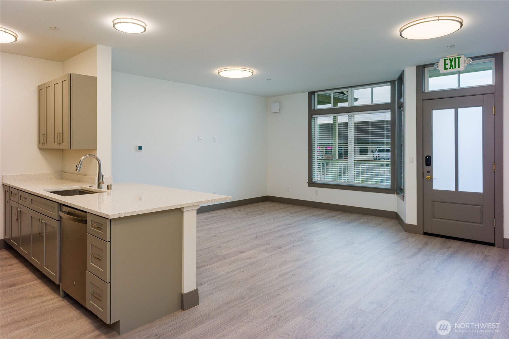 623 Morris Street, Unit E1 La Conner, WA 98257 - Photo 10 of 22