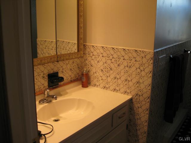 6423 Tupelo Road Allentown, PA 18104 - Photo 23 of 39 Gallery Image 23