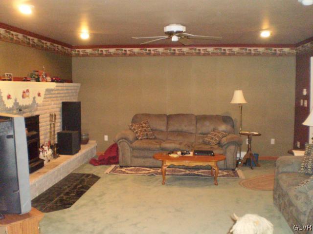 6423 Tupelo Road Allentown, PA 18104 - Photo 6 of 39 Gallery Image 6
