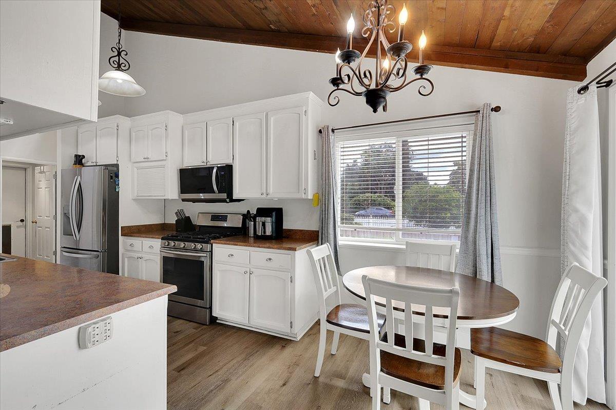 7474 Doc Adams Road Marysville, CA 95901 - Photo 7 of 37