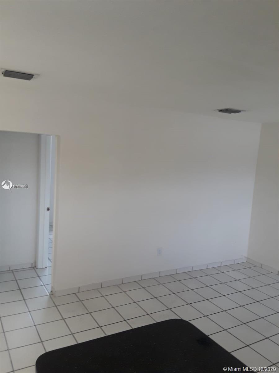 Hialeah Acres Hialeah, FL 33010 - Photo 9 of 12